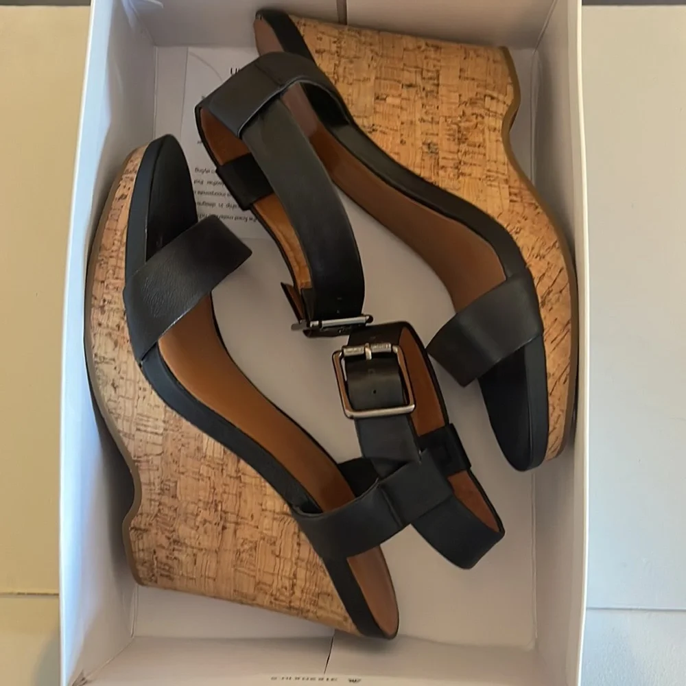 Calvin Klein Black Leather & Cork Wedges Sz 10 - Picture 11 of 11
